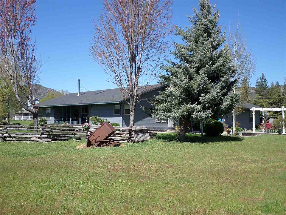 1st image of 3321 Forest Ln
