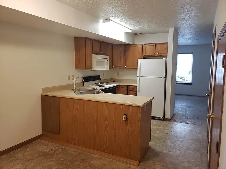 3546 Bethel Dr — Photo 3