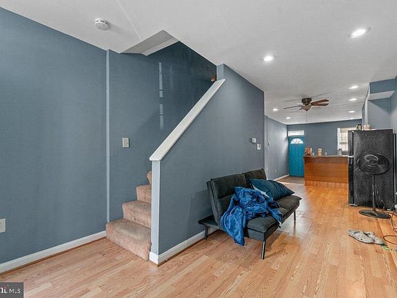 3rd image of 1309 Kuper St