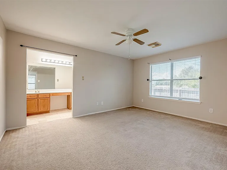 10902 Primrose Acres Ln — Photo 13