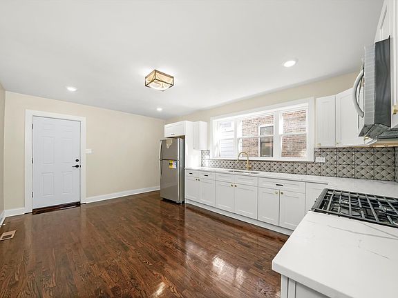 5th image of 11333 S Forest Ave