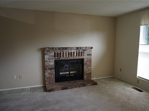 4th image of 7245 Cornell Ct NW