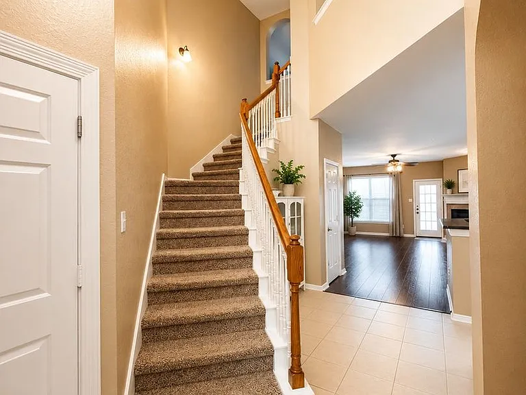 14427 Red Tailed Hawk Ln — Photo 3