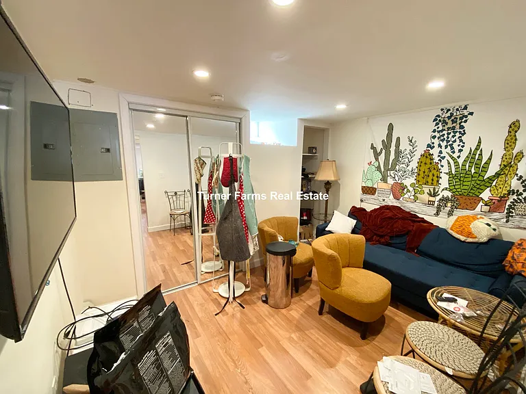 16 Greenwich St #161 — Photo 1