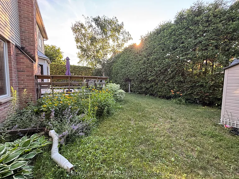 3 Tower Hill Cres — Photo 6