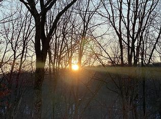 172 Apple Dr, Milford, PA 18337