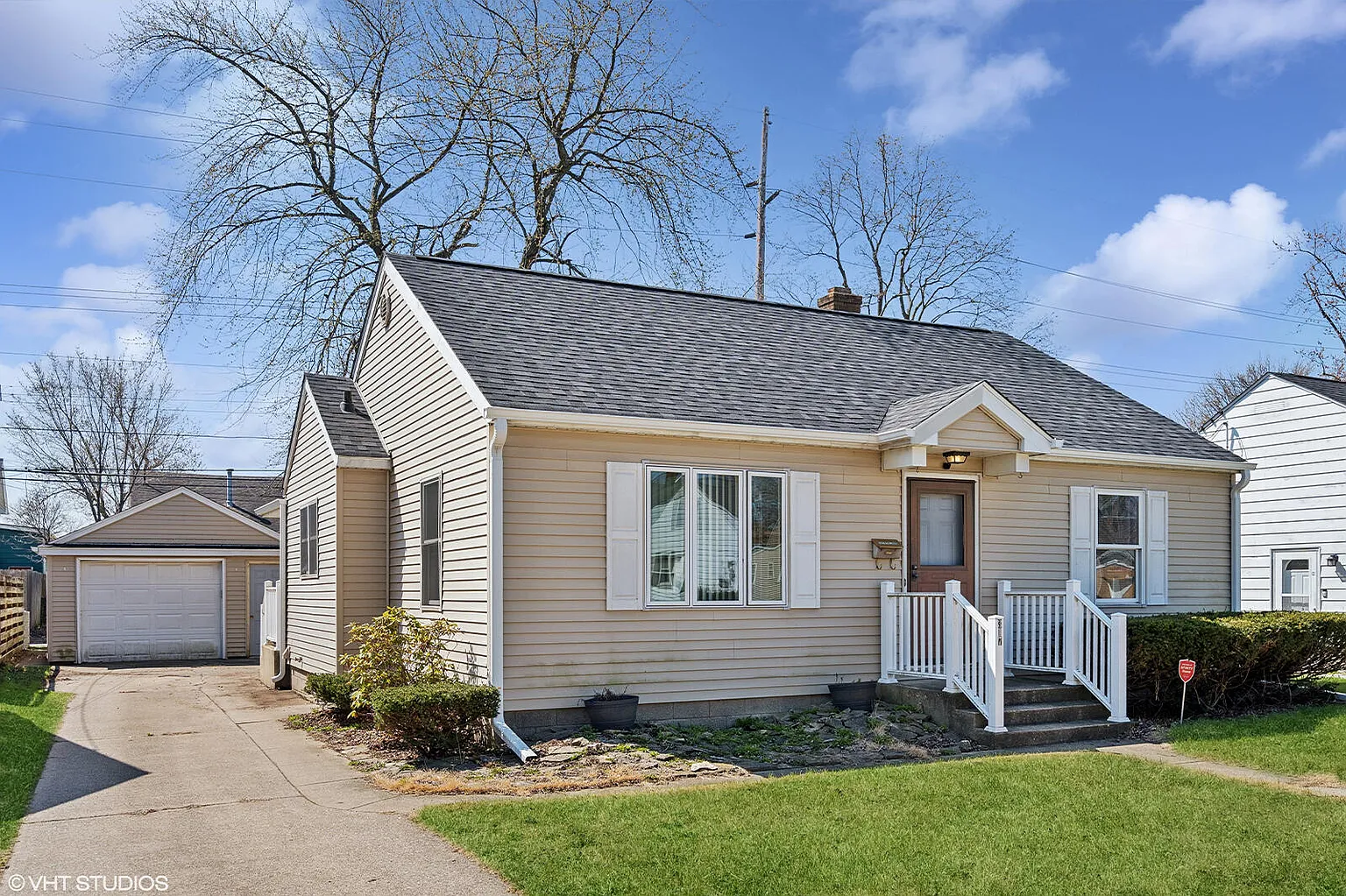 317 Madison St photo 1