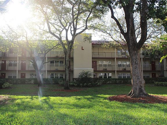 3rd image of 200 SW 132nd Way APT 104L
