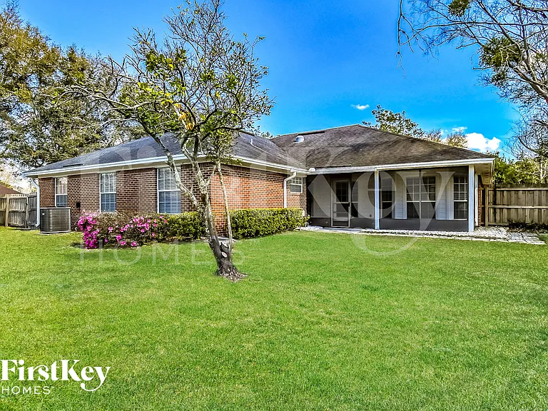 4630 Pebble Brook Dr — Photo 15