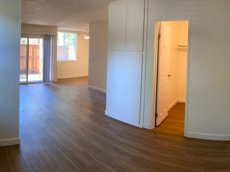 Terrace Apartments — Photo 6