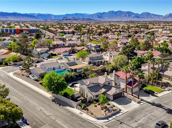 4377 Hallendale Dr, Las Vegas, NV 89147