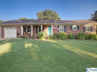 9015 Whittier Rd SW, Huntsville, AL 35802