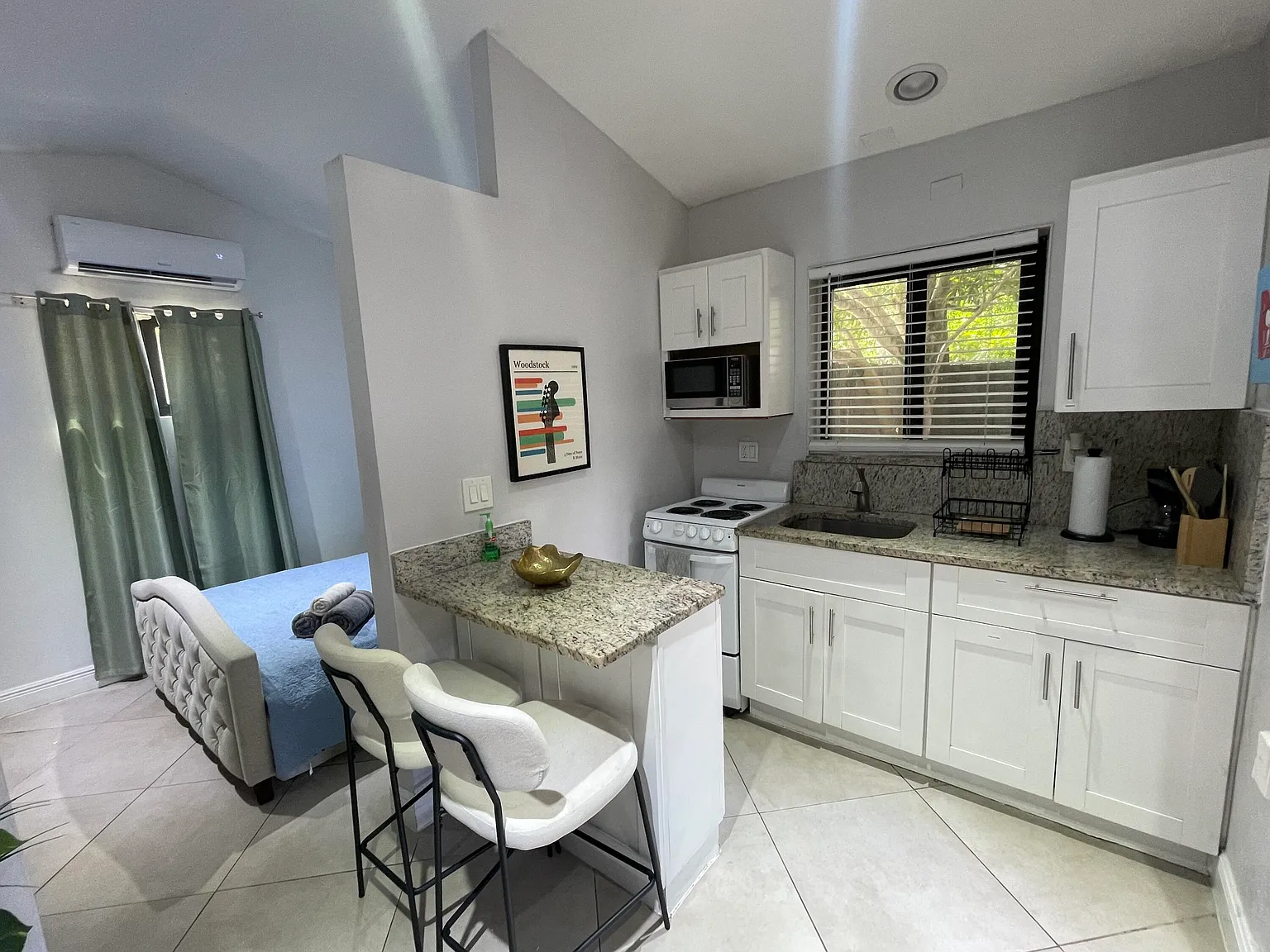 1 bed, 1.0 bath, 400 sqft, $1,500 — Photo 3