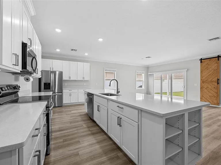 13732 SW 137th Ct — Photo 4