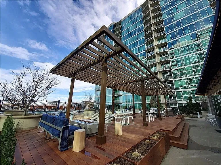 923 Peachtree St NE #2027 — Photo 74