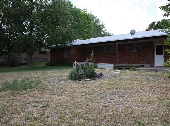 2nd image of 710 S Avenue O