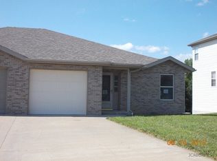 5208 Deer Rdg, Jefferson City, MO 65109
