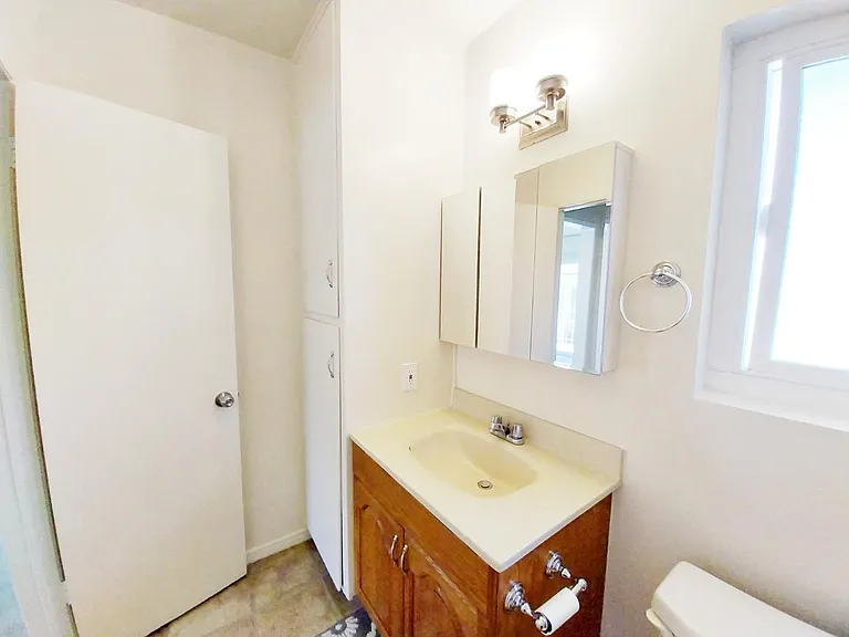 2937 N Garey Ave — Photo 15