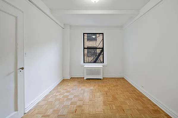 Rented by Cooper & Cooper Real Estate | media 9