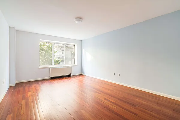 Sold by Compass | media 4