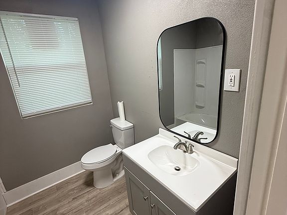 5th image of 1910 S Park St #3