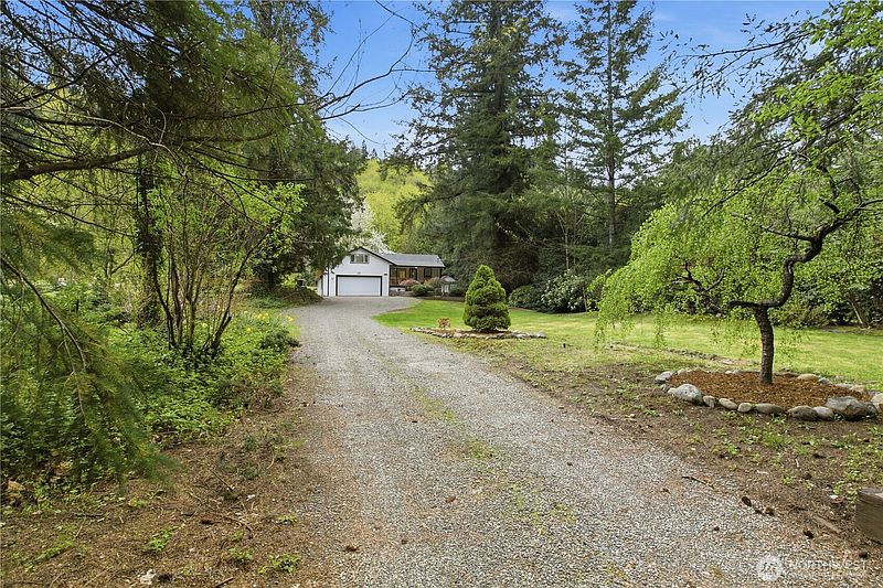 2nd image of 19827 Renton-Maple Valley Road SE