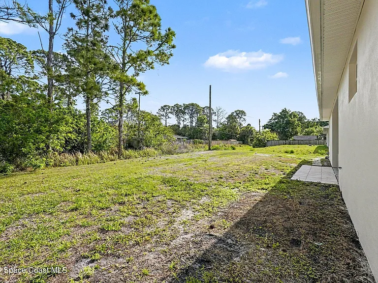 1444 Seeley Cir NW — Photo 31
