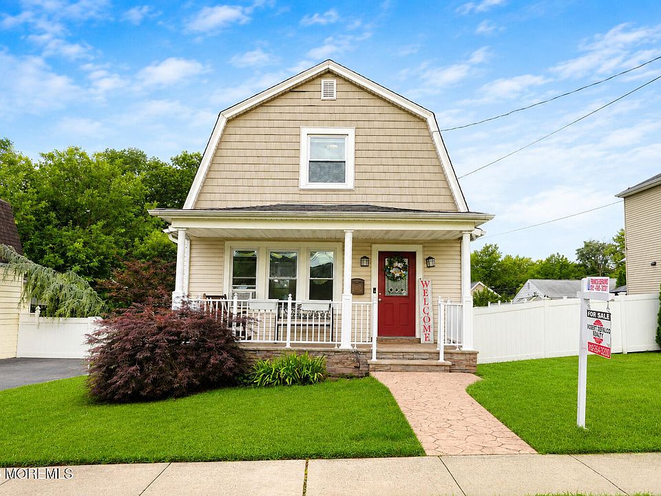 1st image of 55 Maple Avenue