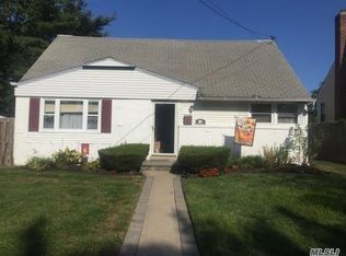 84 S Herman Ave, Bethpage, NY 11714