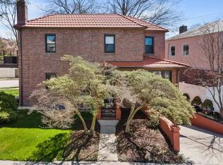 180-44 80th Dr, Jamaica, NY 11432