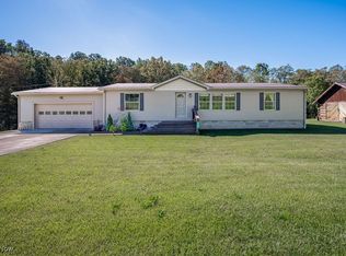 556 Little Kanawha Pkwy, Elizabeth, WV 26143