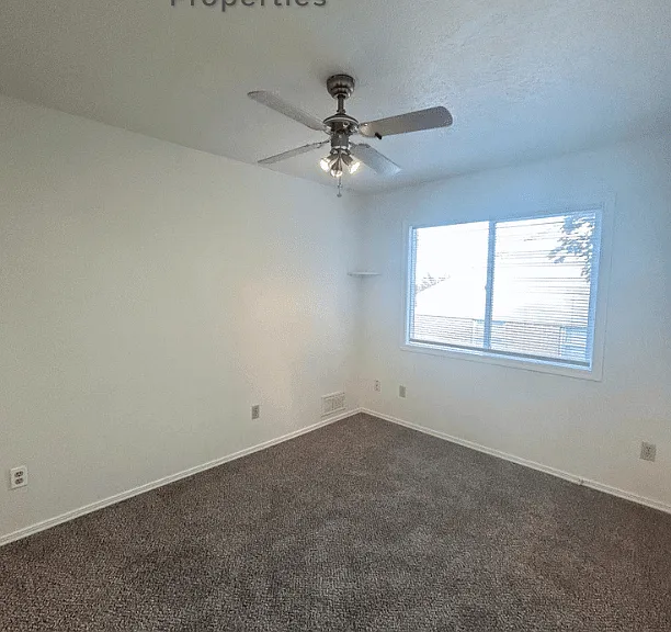 36 Mountain Dr — Photo 12