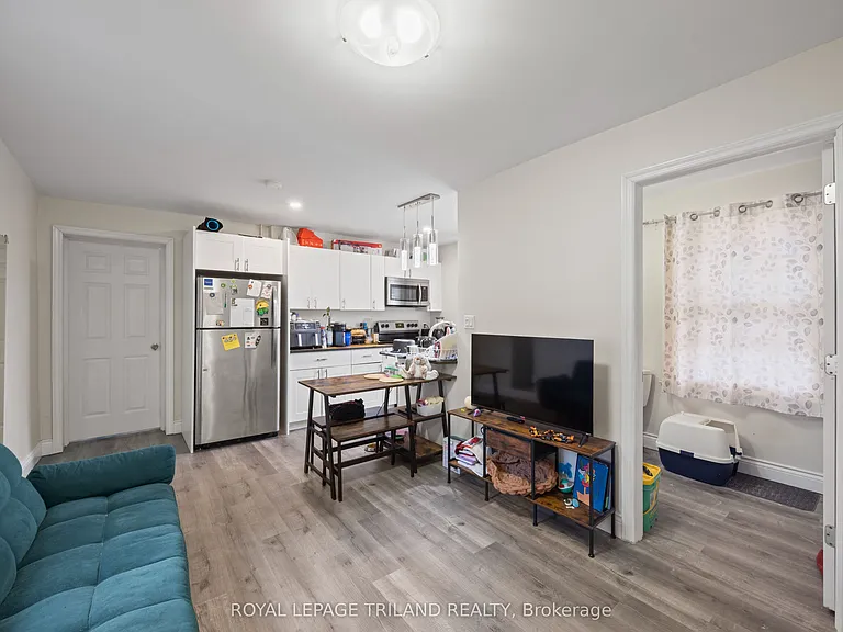 434 Dufferin Ave #3 — Photo 4