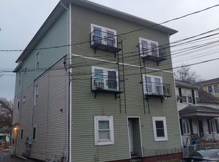 86-88 W Lawn Ave #4, Pawtucket, RI 02860