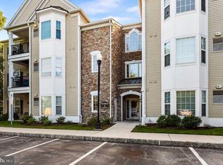124 Creekside Dr UNIT 8, Brookhaven, PA 19015