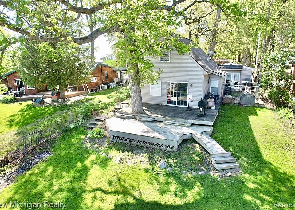 11467 Koth Dr, Linden, MI 48451 MLS 20230038618 Zillow
