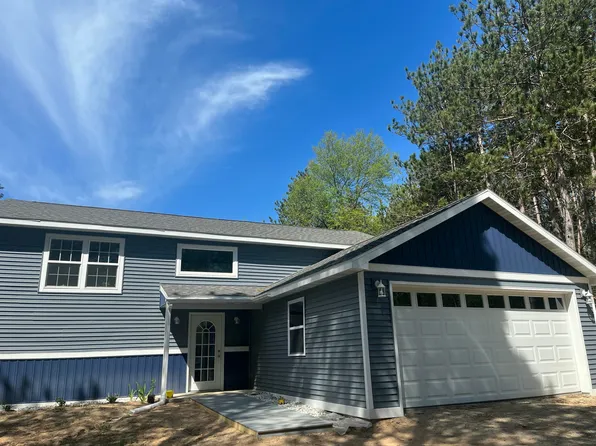 891 N White Birch Dr, Ludington, MI 49431