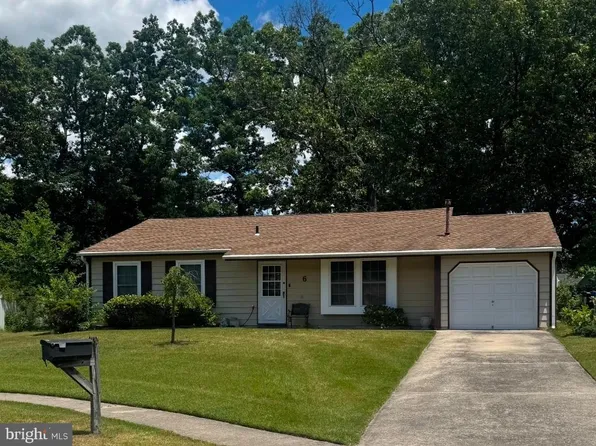 6 Gemini Ct, Sewell, NJ 08080