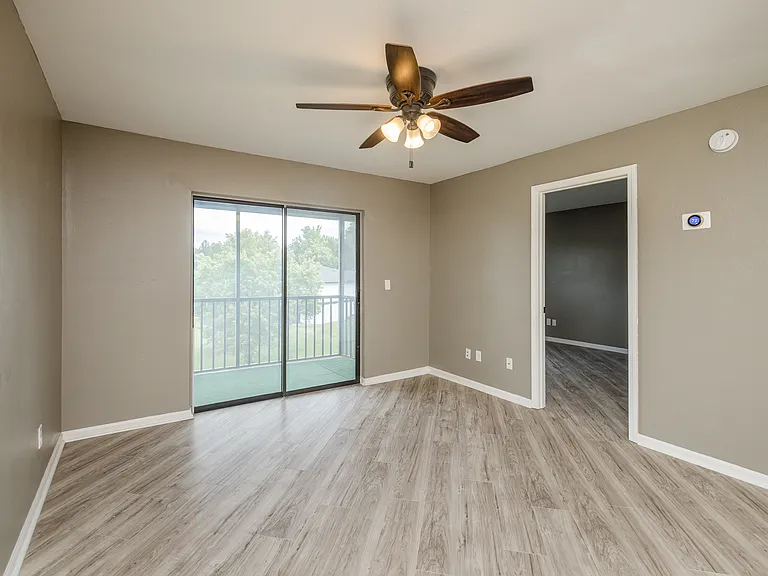 1208 Windsong Cir — Photo 11
