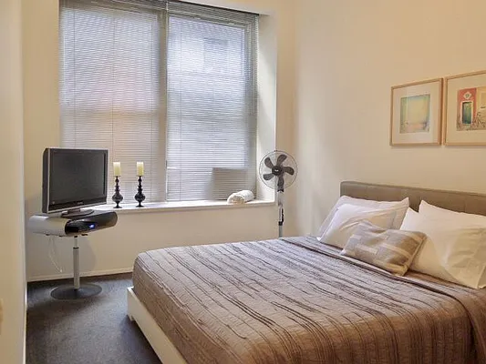 Sold by Flat Iron Real Estate | media 20