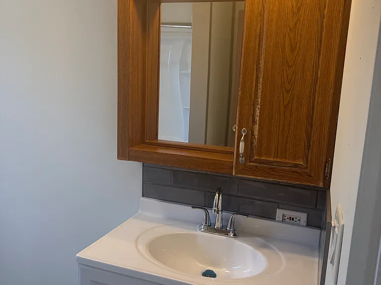 930 Elm Dr — Photo 9
