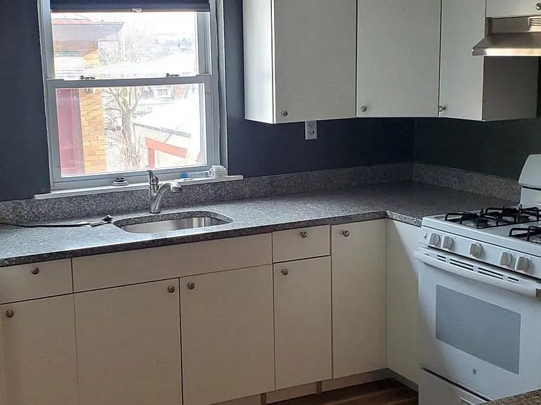 735 Brownsville Rd #1 — Photo 6