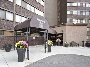 11 Wincott Dr #1508, Toronto, ON M9R2R9