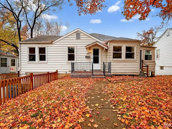 7046 Roslyn Dr, Saint Louis, MO 63136