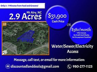 1025 Frank St, Mount Airy, NC 27030