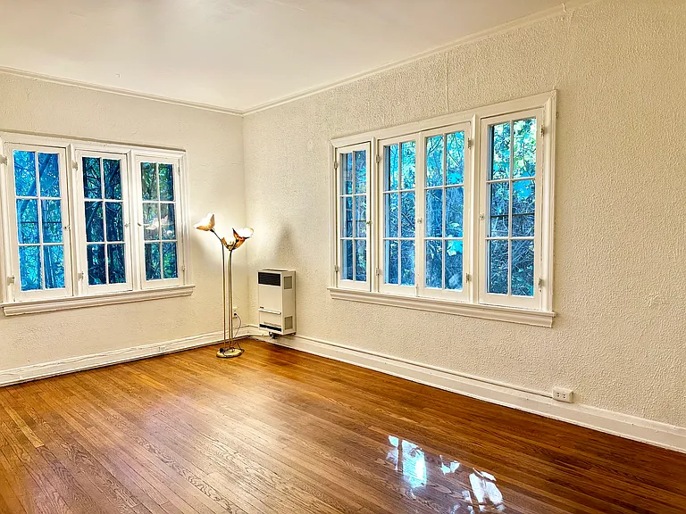 3464 Larissa Dr #7 — Photo 2