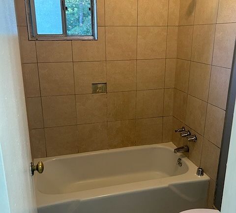 3rd image of 3218 Abbeywood Dr