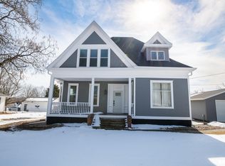305 E Fast Ave, Mackinaw, IL