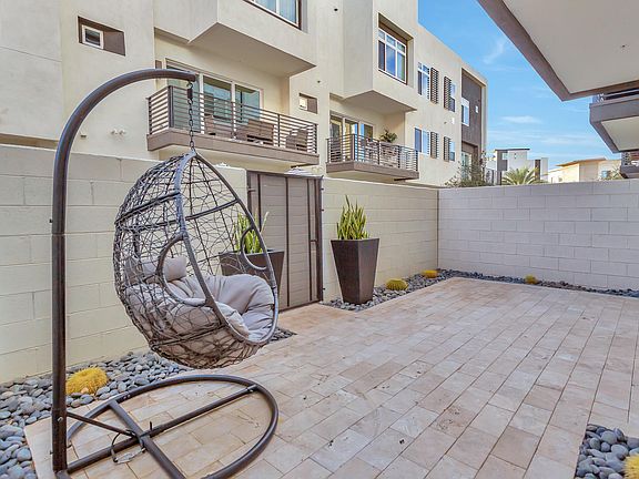 3rd image of 1717 E Morten Ave #14