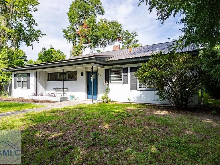 2211 Pecan Dr — Photo 8